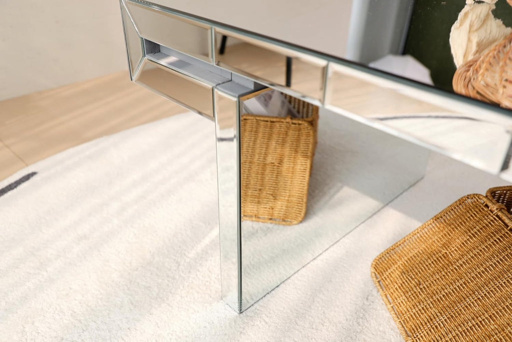Modern Mirrored Coffee Table for Living Room Luxury Fluted Mirror Cocktail Center Table with Silver Finish 47' Rectangular Coffee Table for Home Office