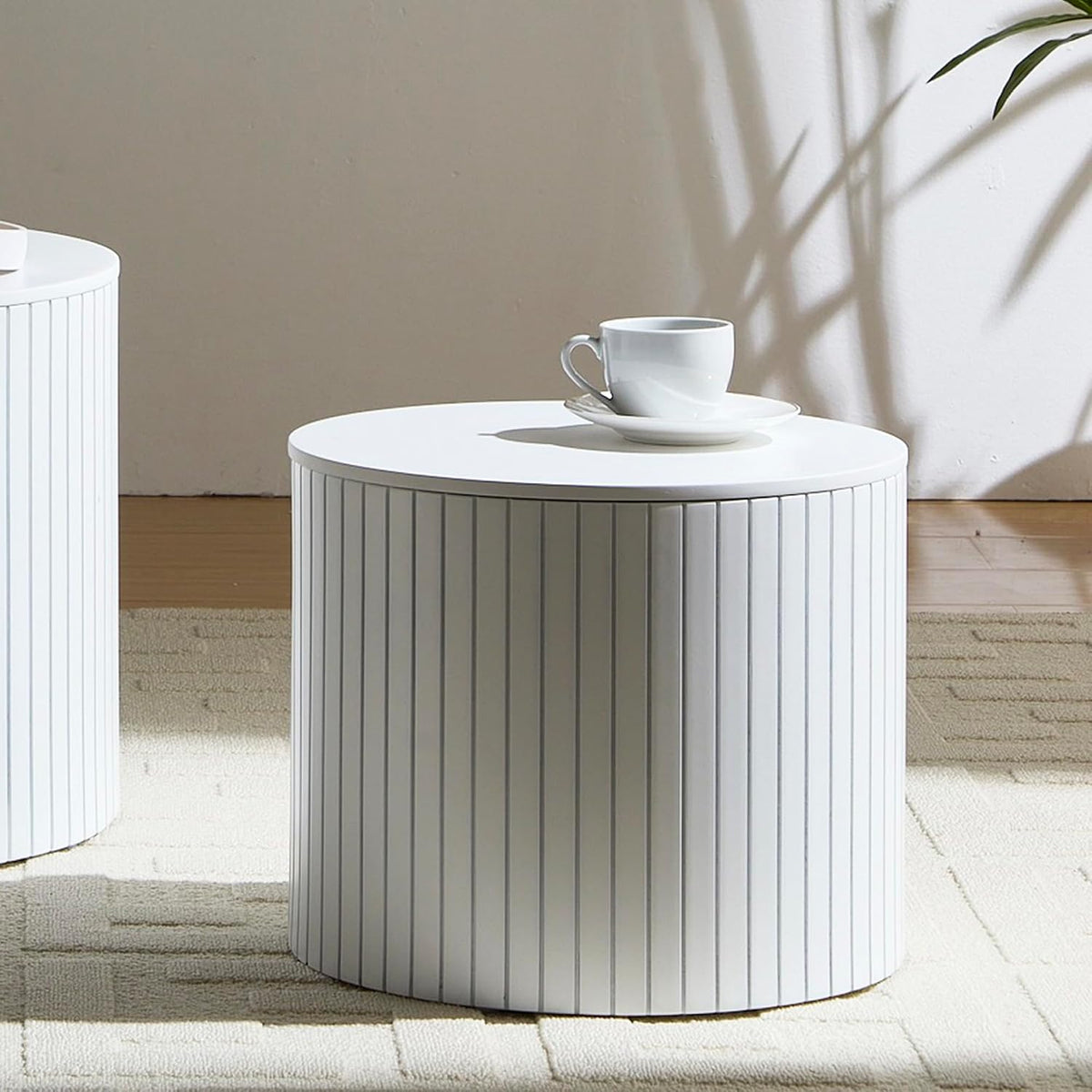 Nesting Coffee Tables Set of 2, Wooden Round Fluted Coffee Tables with Storage, Accent Drum Side Table, Luxury Modern Circle End Table for Small Spaces Living Room Bedroom Balcony Office, White