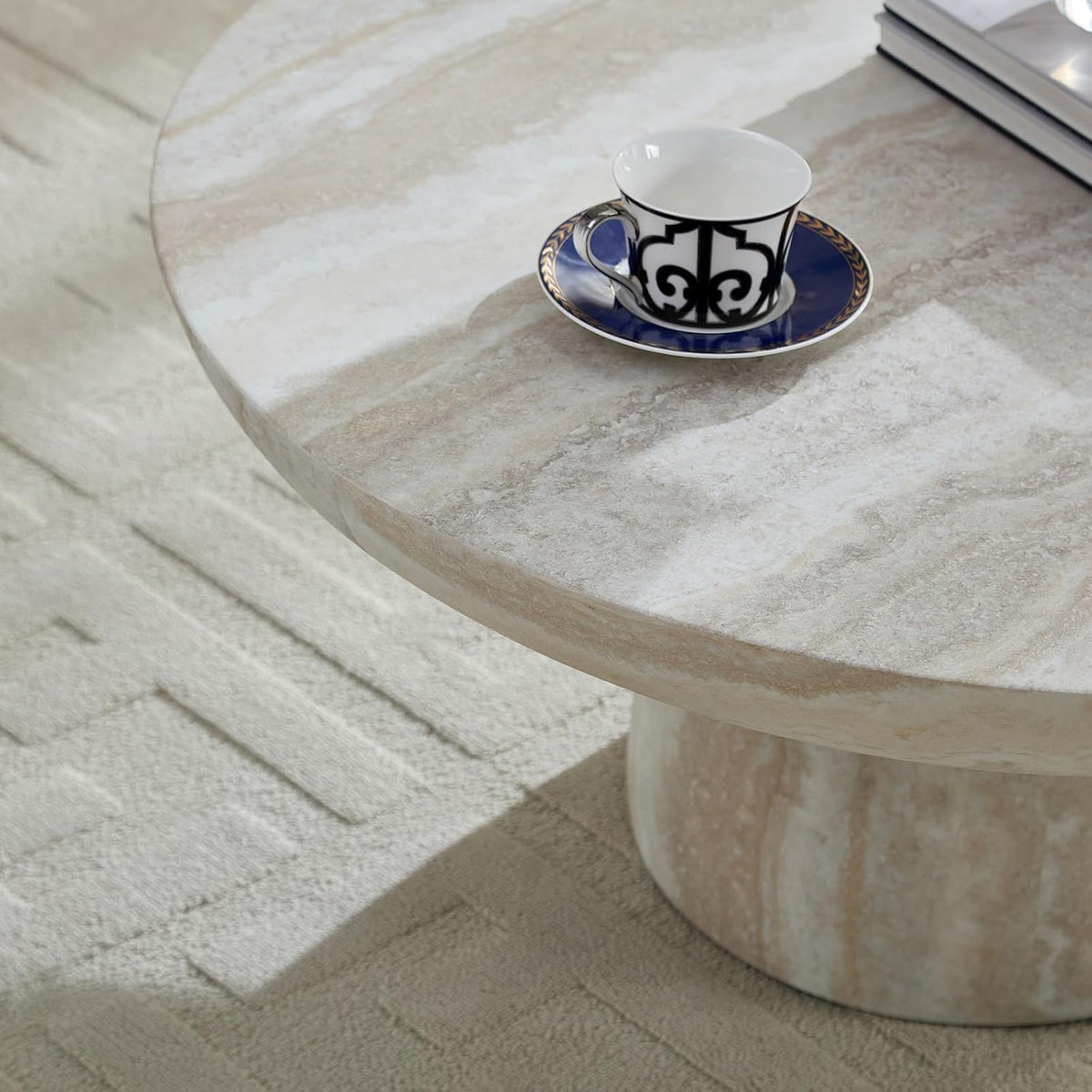 31.5' Round Coffee Table for Living Room, Modern Circle Faux Marble Table with Pedestal‌ Base, Drum Center Table, Living Room Furniture for Apartment, Small Space（Mars,31.49'）