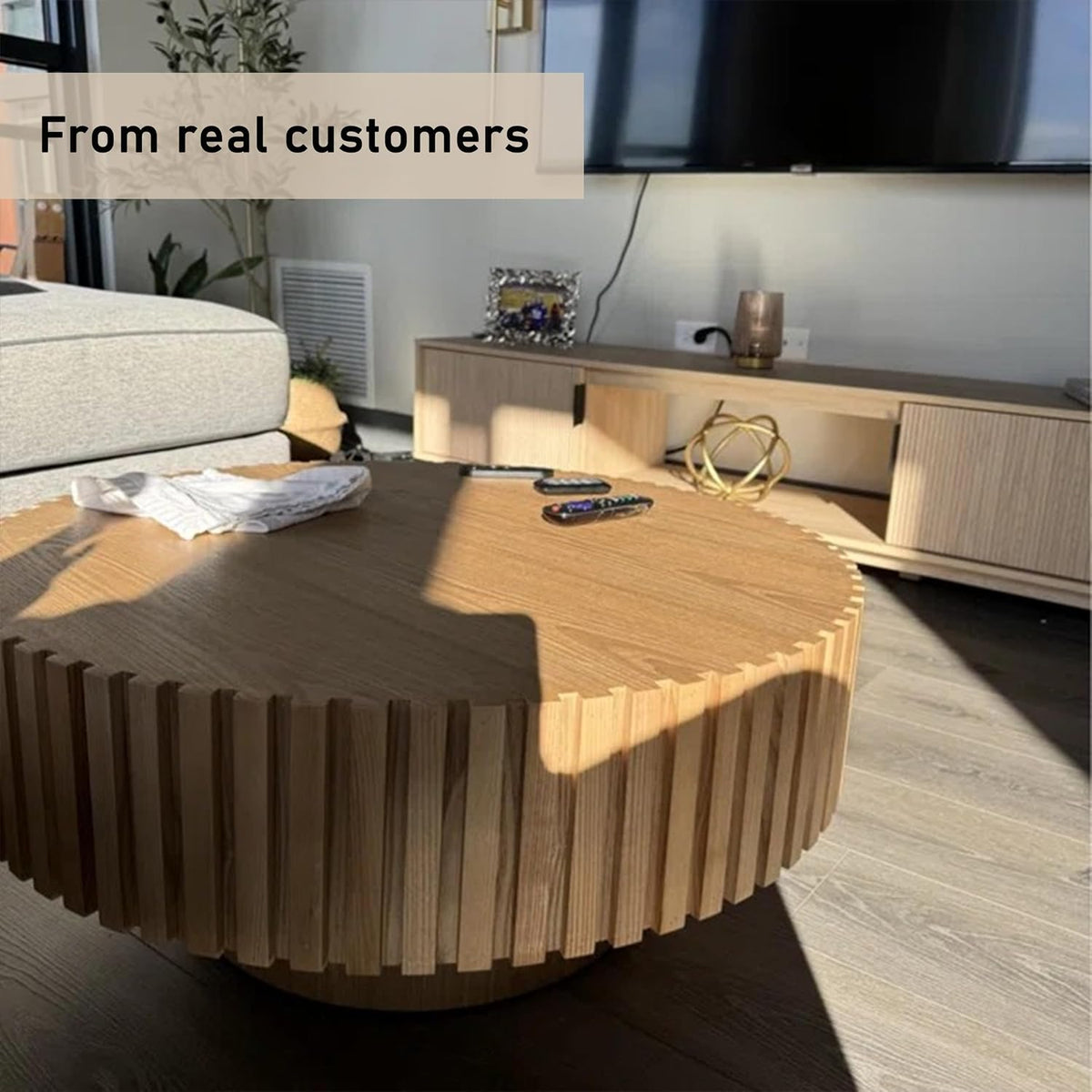 31.49' Coffee Table, Round Coffee Table, Wood Coffee Table for Living Room, Handcrafted Relief Carving, Easy Assembly, Oak