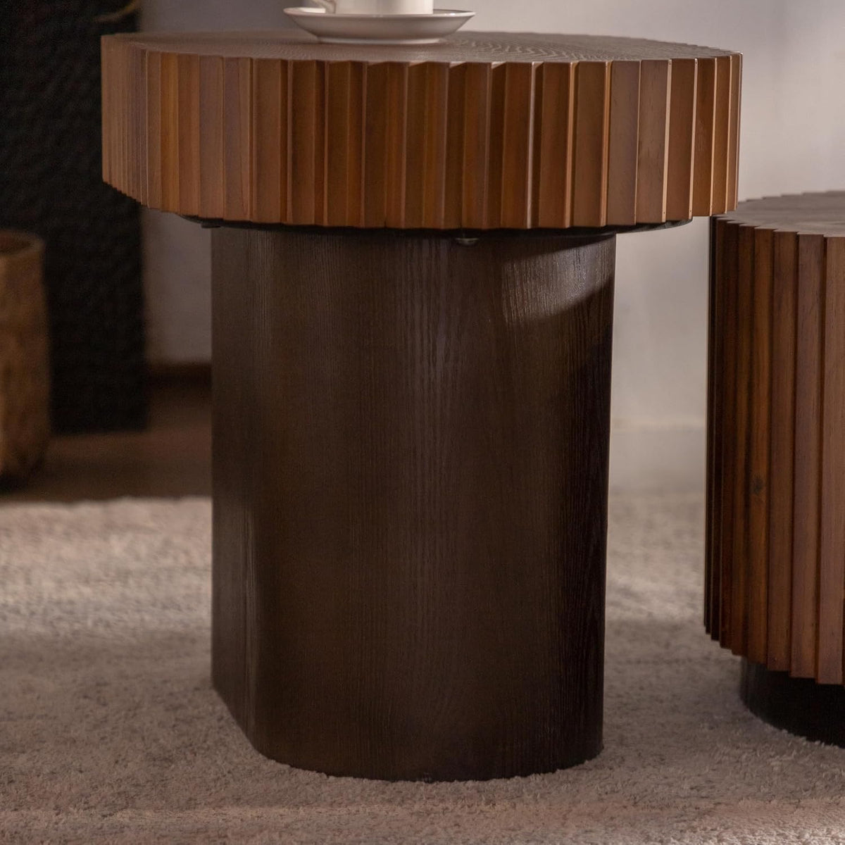 Tianyb Handcrafted Oval Nesting Coffee Table Set of 2, Modern Accent Table with Fluted Wave Stripe Edge Design, Solid Wood & MDF Living Room Center Furniture, Walnut Brown
