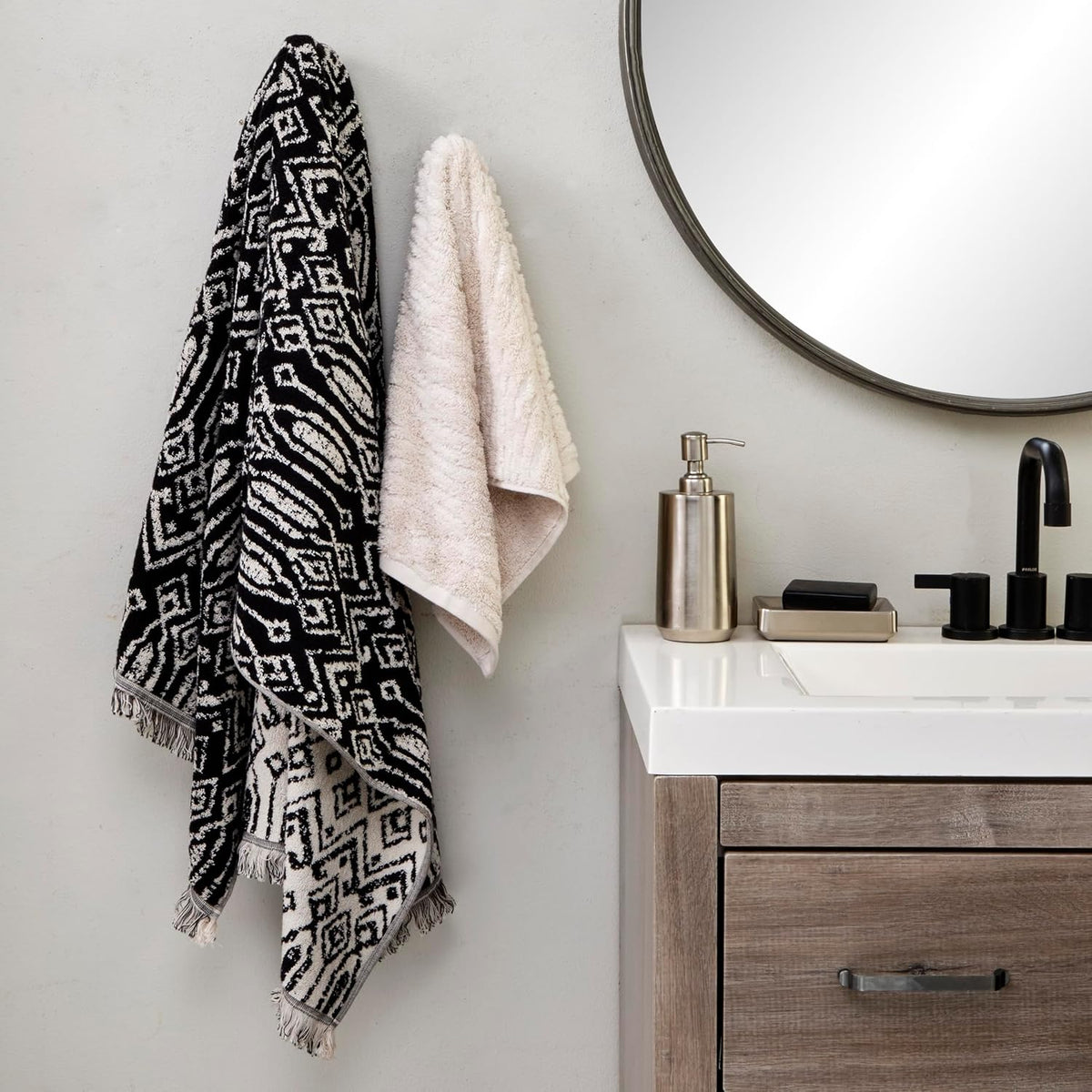 SKL Home CloudSoft/Nador 100% Cotton Luxury 6-Piece Towel Set - 600 GSM, Ultra Plush & Absorbent, Reversible - 2 Bath Towels, 2 Hand Towels, 2 Washcloths, Oatmeal/Black