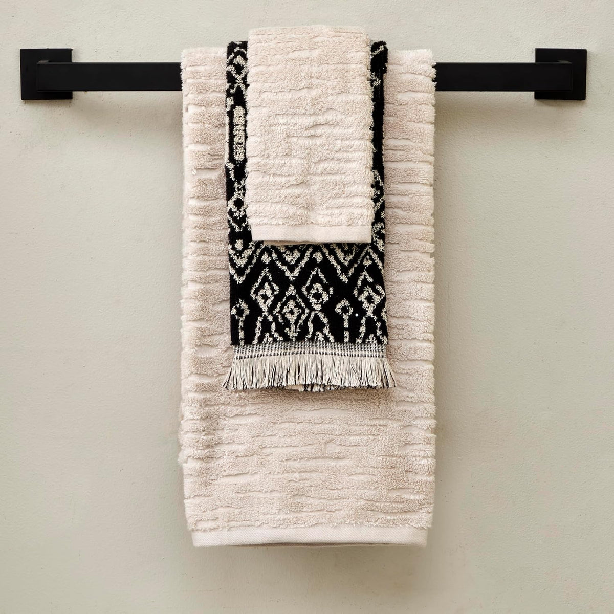 SKL Home CloudSoft/Nador 100% Cotton Luxury 6-Piece Towel Set - 600 GSM, Ultra Plush & Absorbent, Reversible - 2 Bath Towels, 2 Hand Towels, 2 Washcloths, Oatmeal/Black