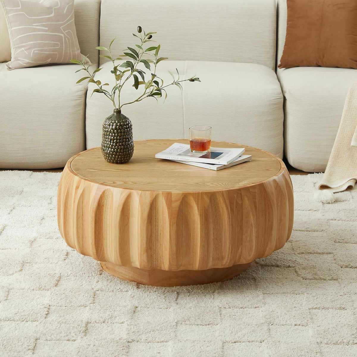 31.5' Round Coffee Table with Curved Fluted & Ash Veneer, Modern Circle Wood Center Table, Drum Tea Table Accent Side End Table for Living Room Apartment, Oak
